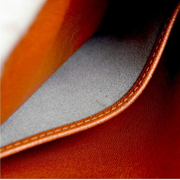 LOUIS VUITTON DANUBE MONOGRAM  CROSSBODY/SHOULDERBAG - Picture 6 of 9